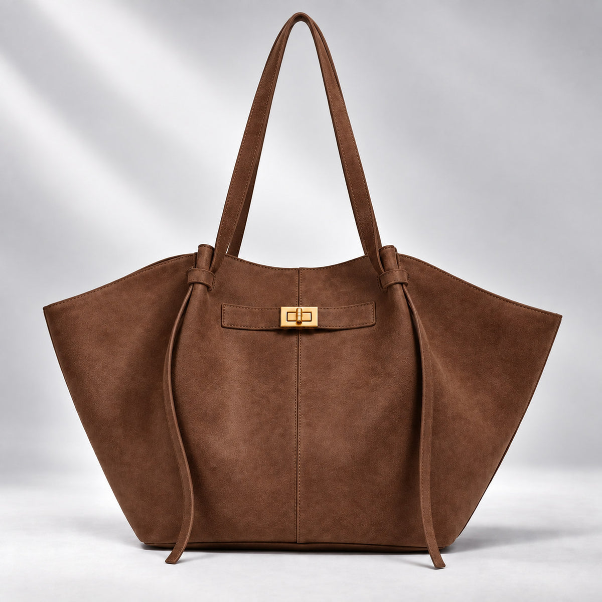 The Vela Tote — Daim